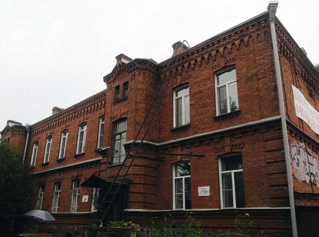 Бывший жилой дом казённого винного склада в Бийске