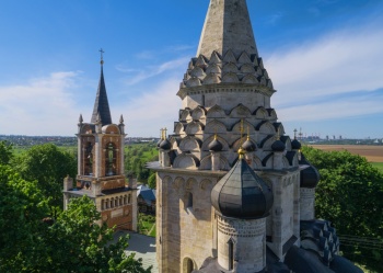 Храм Преображения Господня в селе Остров