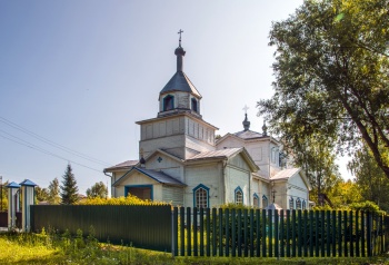 Крестовоздвиженская церковь в селе Потняк
