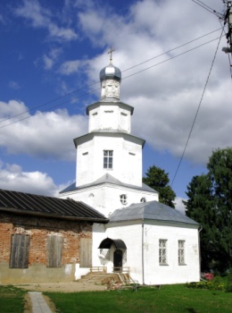 Церковь Благовещения Пресвятой Богородицы в деревне Бражниково