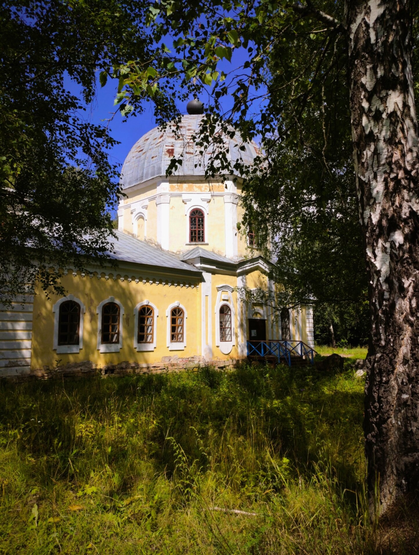 Церковь Иконы Божией Матери «Знамение» в усадьбе Знаменское-Раёк
