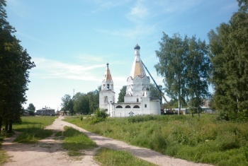 Богоявленский храм в посёлке Красное-на-Волге