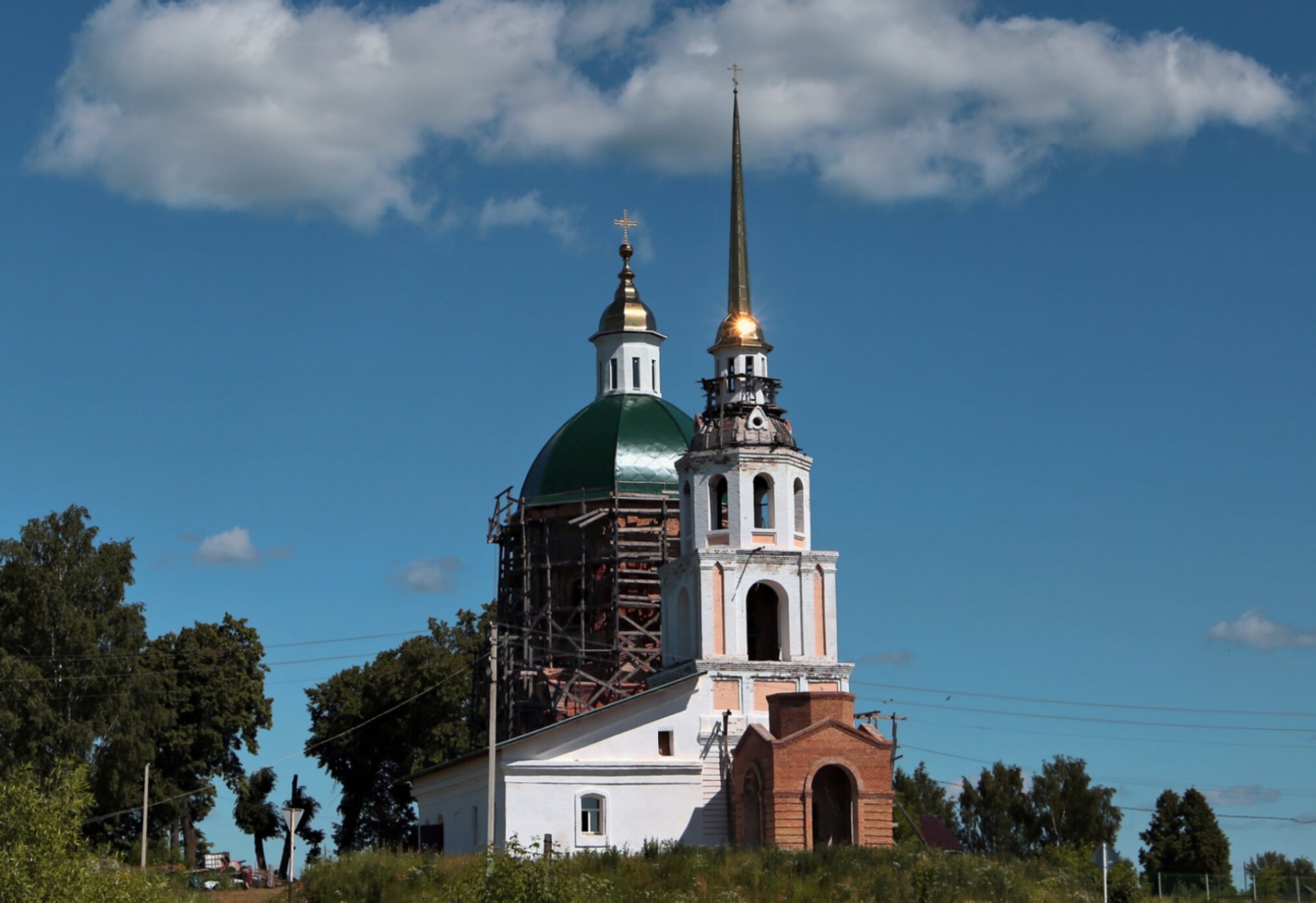 Церковь Воскресения Христова в селе Колягино