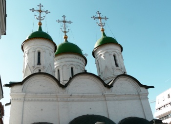 Храм Троицы Живоначальной в Листах