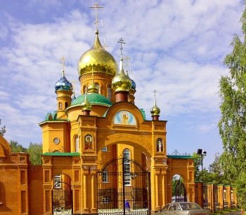Храм во имя святого преподобного Серафима Саровского в Екатеринбурге