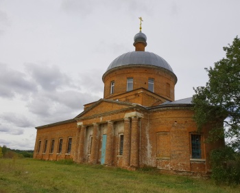 Храм Рождества Пресвятой Богородицы в деревне Прудки