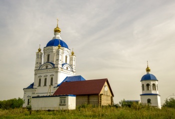 Церковь Воскресения Словущего в селе Ретяжи