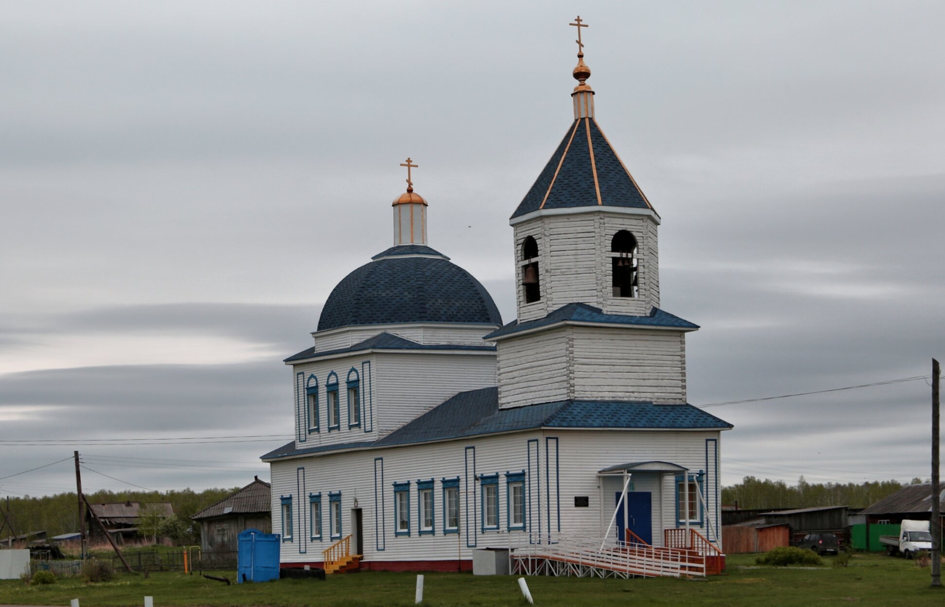 Троицкая церковь в деревне Шабалина - памятник деревянного зодчества