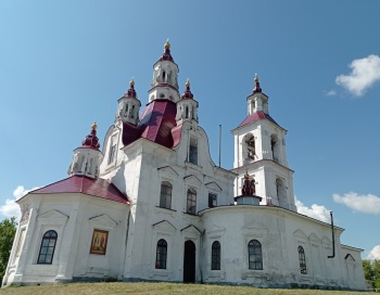 Храм Святых Мучеников Флора и Лавра в селе Белоярское