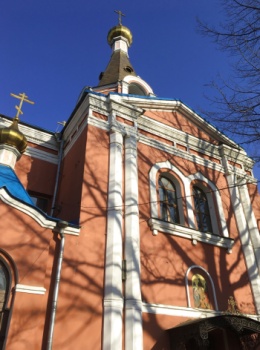 Храм Воскресения Христова на Семёновском кладбище в Москве