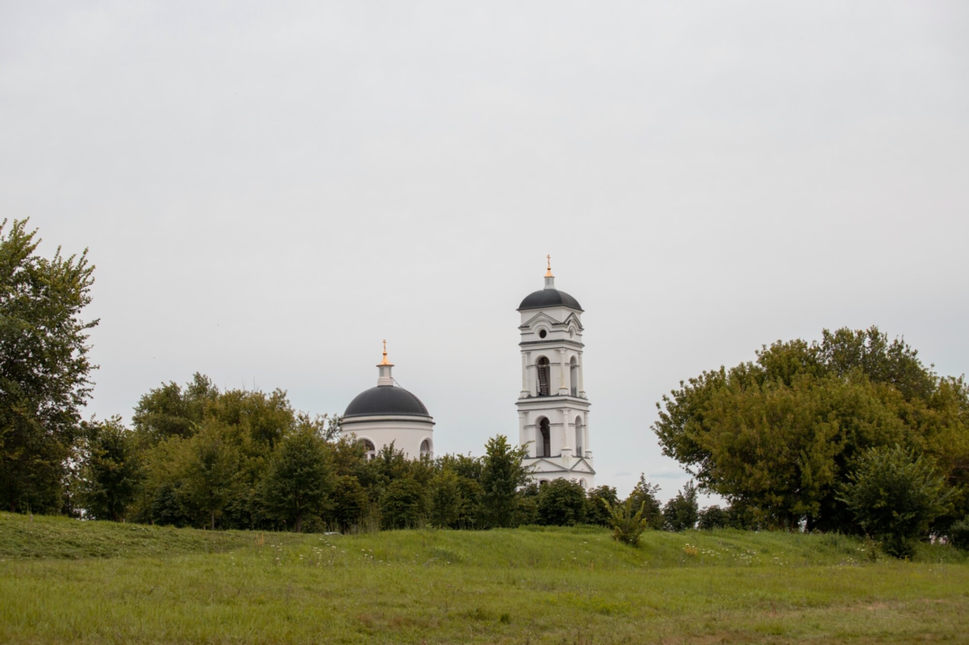 Храм Михаила Архангела в селе Скорняково