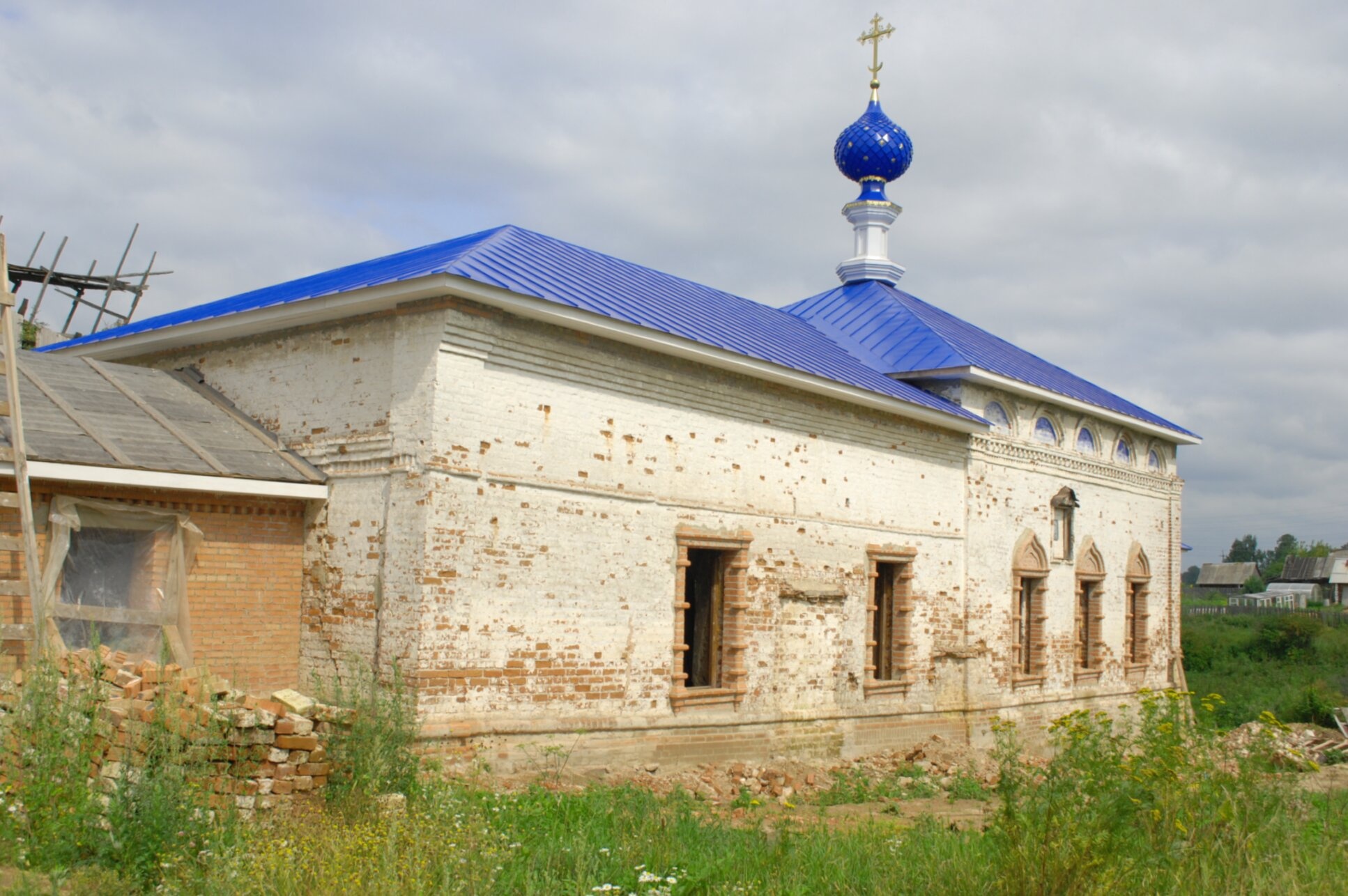 Церковь Троицы на Рву в городе Любим