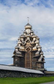 Преображенская церковь на острове Кижи: Шедевр деревянного зодчества
