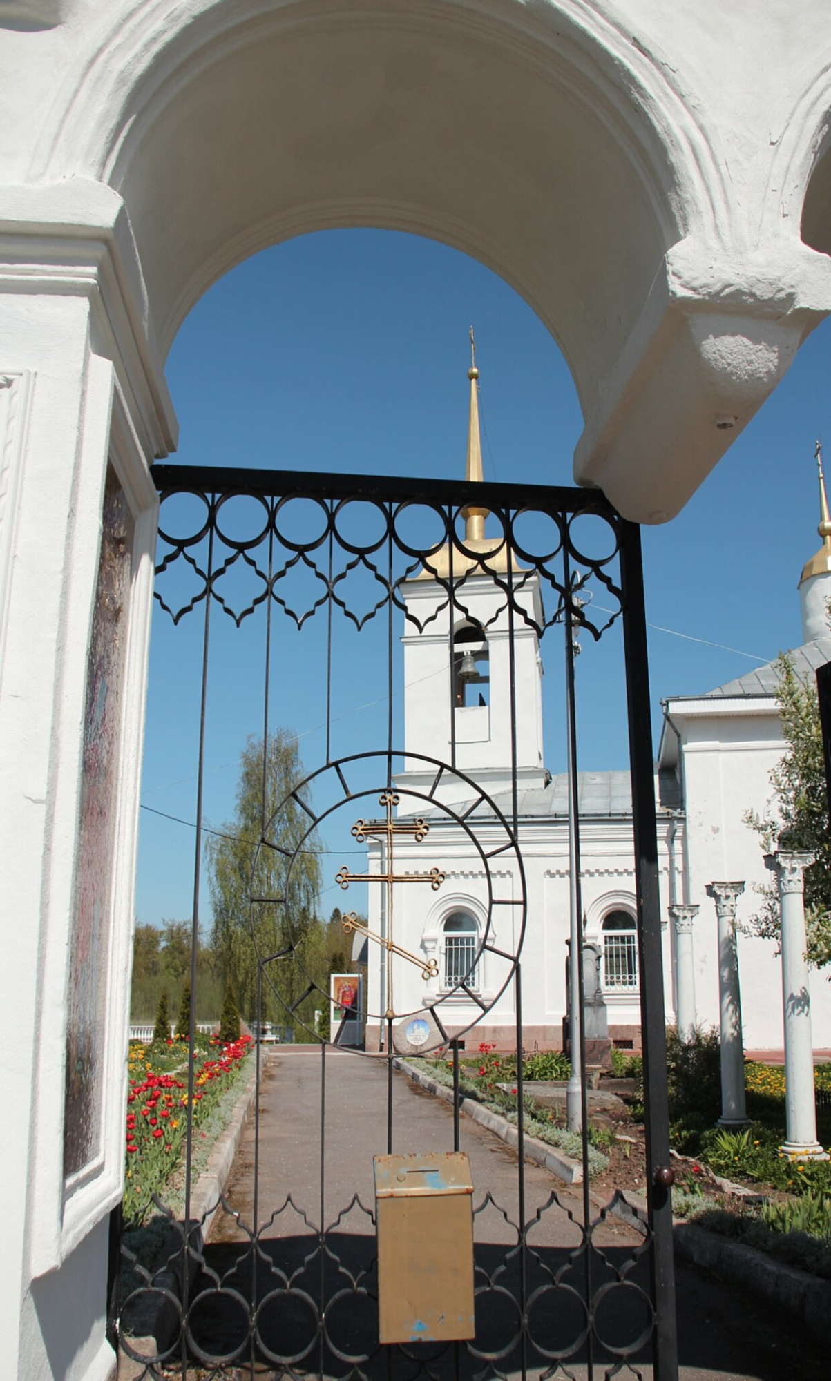 Храм Михаила Архангела в деревне Сижно