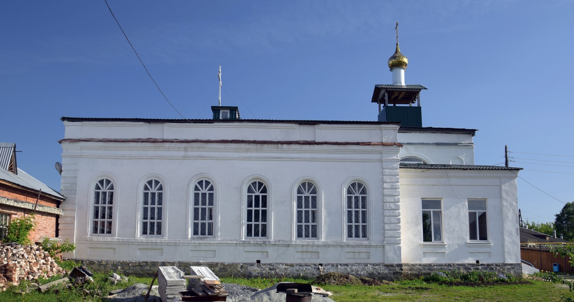 Храм во имя Святителя Николая Чудотворца в селе Мезенское