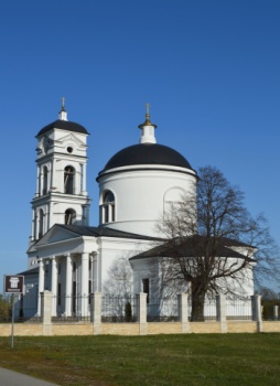Храм Михаила Архангела в селе Скорняково