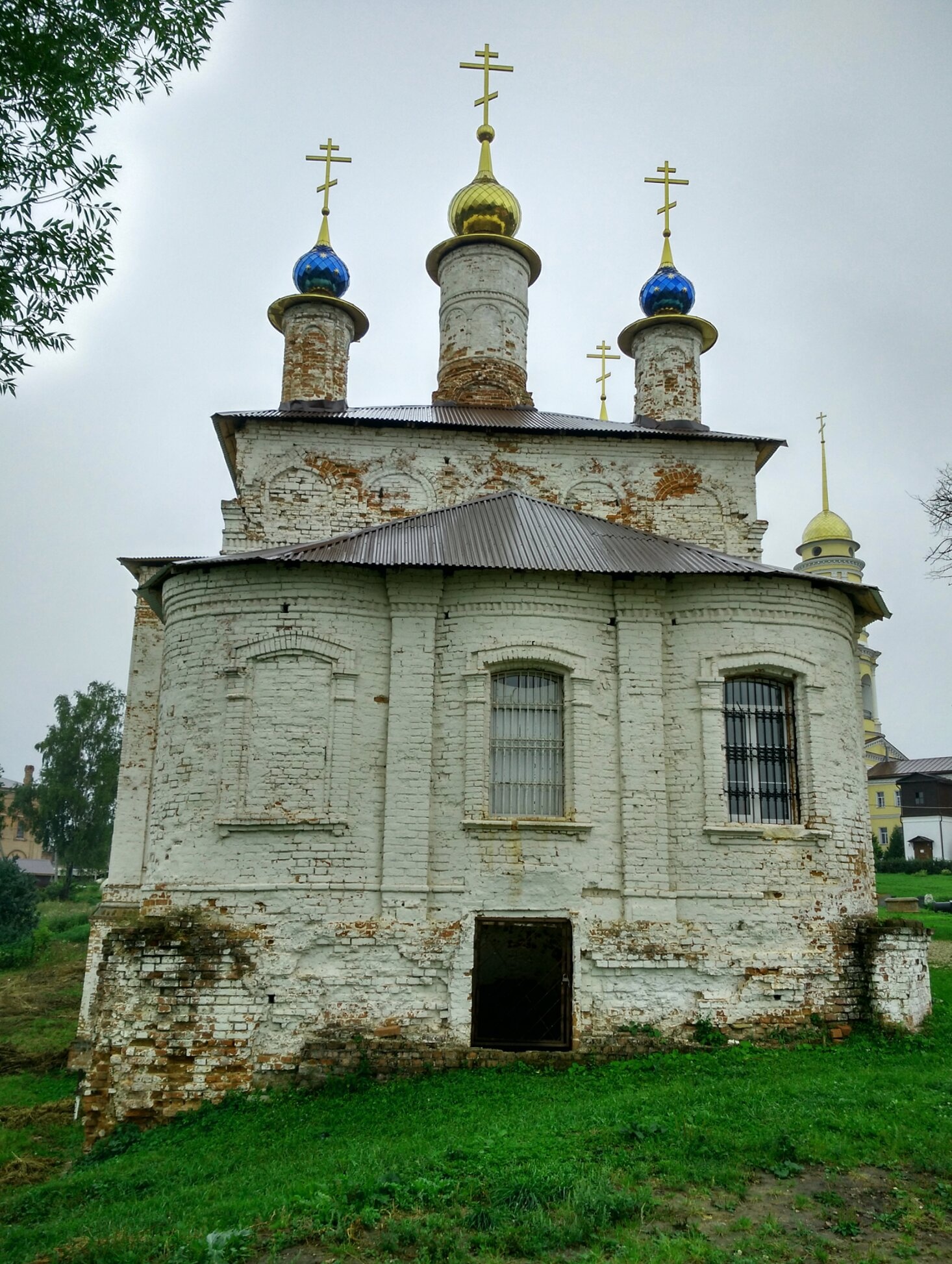 Введенская церковь Спасо-Преображенского монастыря в Белёве