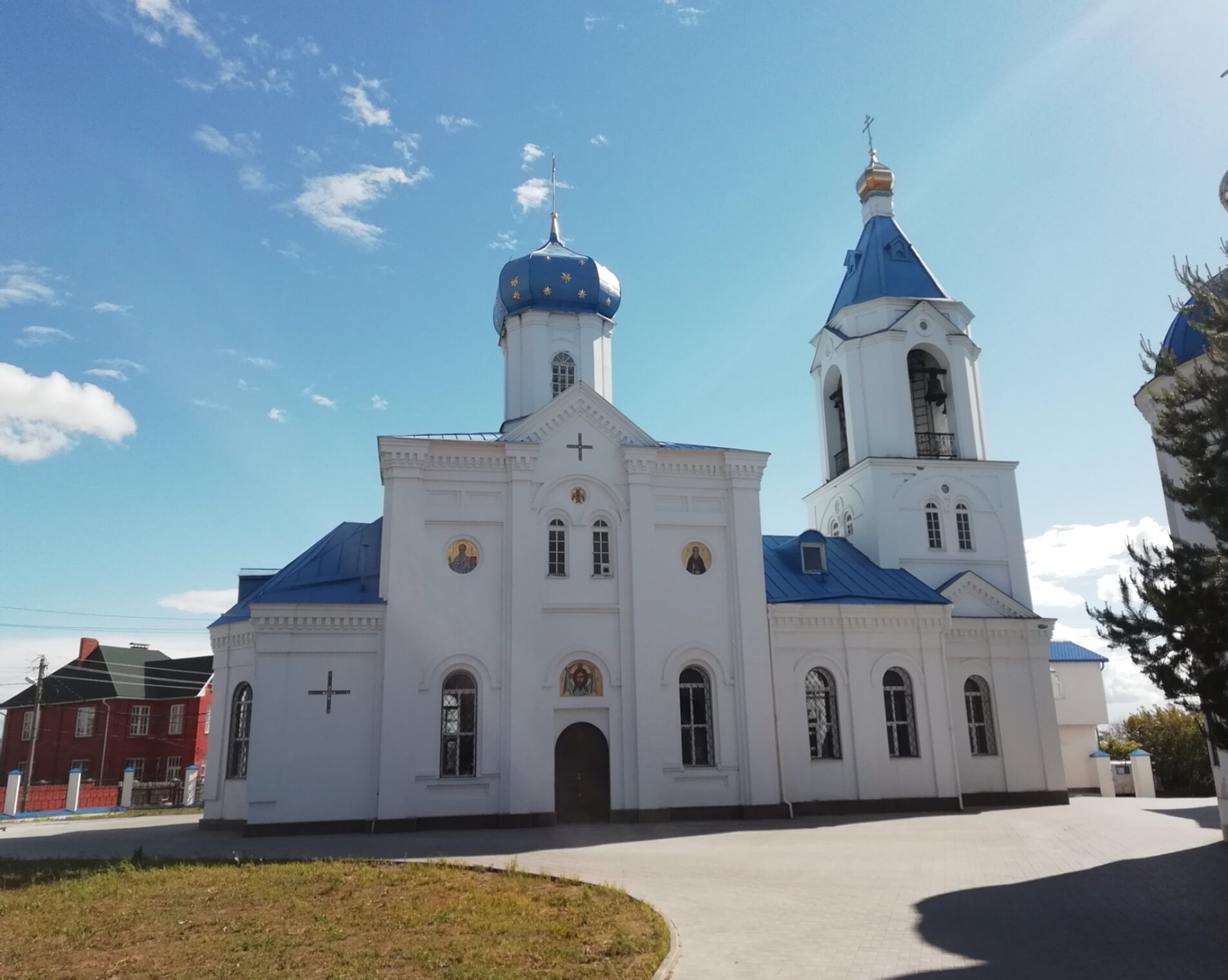 Храм в честь Владимирской иконы Божией Матери в городе Кстово