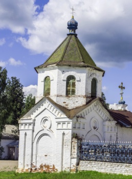 Церковь Святой Троицы в селе Русские Краи