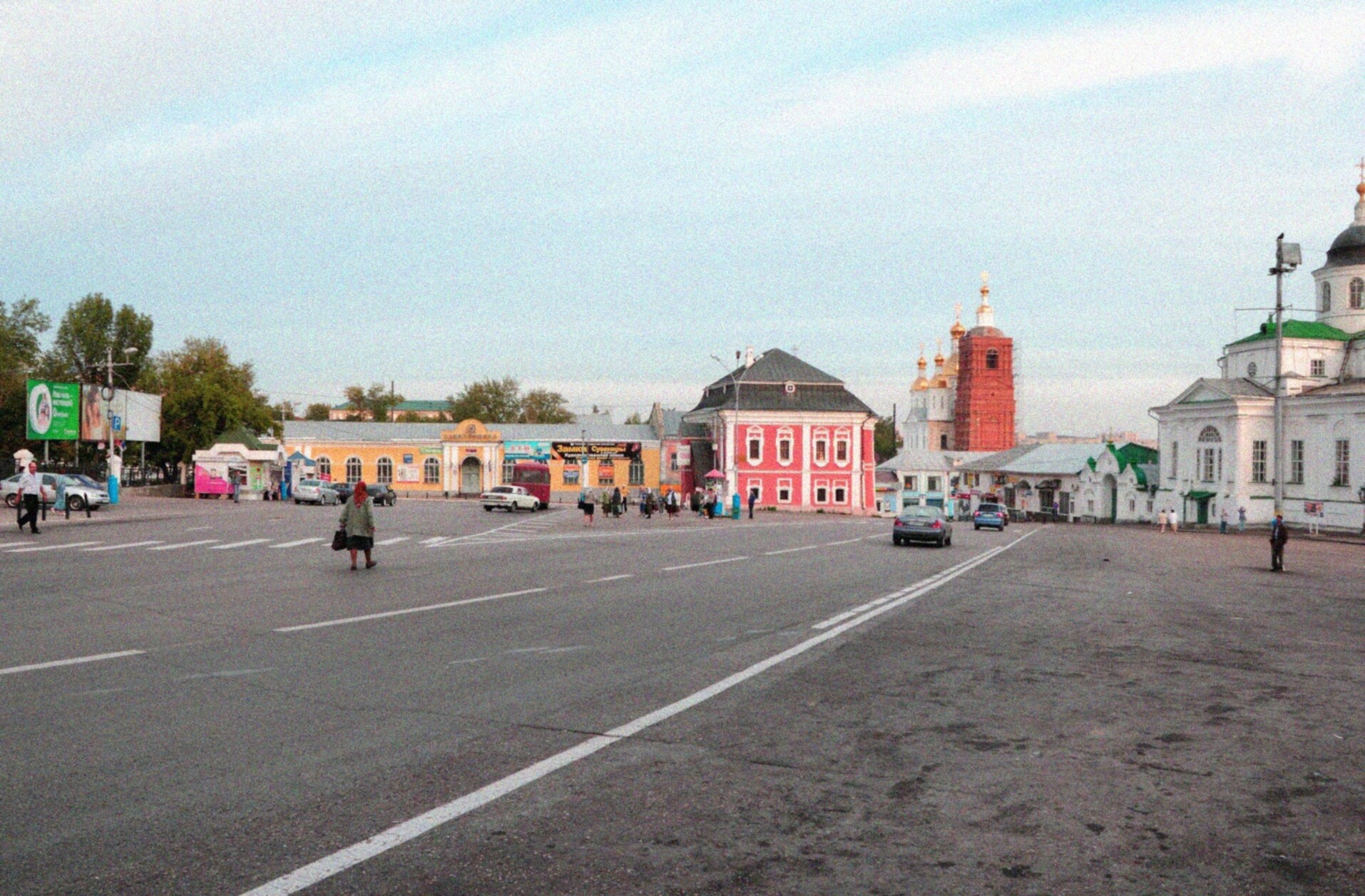 Соборная площадь Арзамаса с Благовещенским храмом