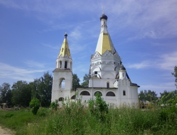 Богоявленская церковь в селе Красное-на-Волге