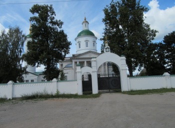 Церковь Святой Троицы в Кондрово