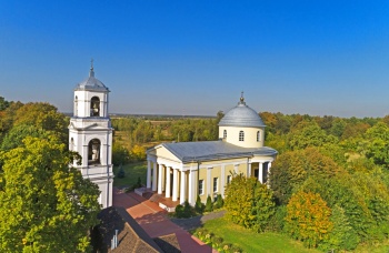 Храм Троицы Живоначальной в деревне Ивашево