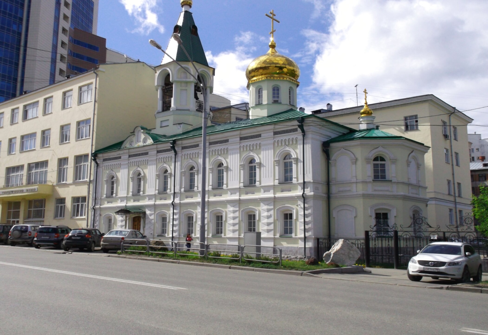 Храм Святителя Николая Чудотворца при Уральском государственном горном университете