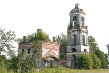 Церковь Воскресения Христова в Семенково
