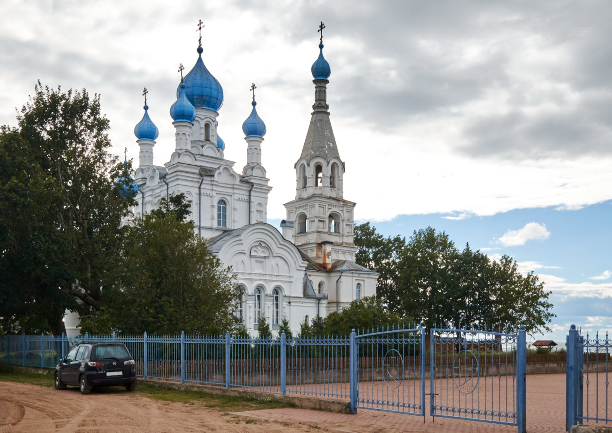 Храм Святых Апостолов Петра и Павла в Ветвенике
