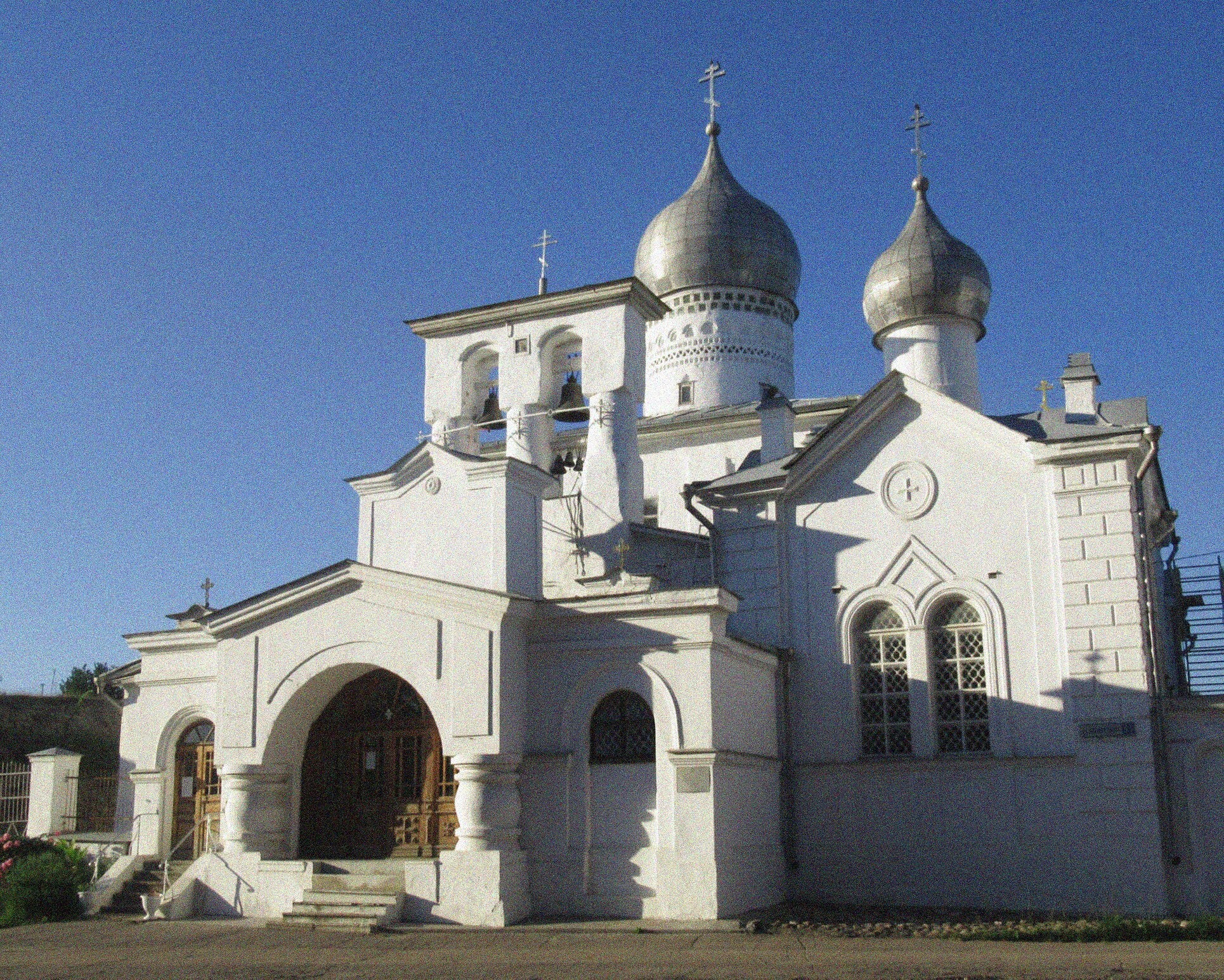 Храм Преподобного Варлаама Хутынского в Пскове