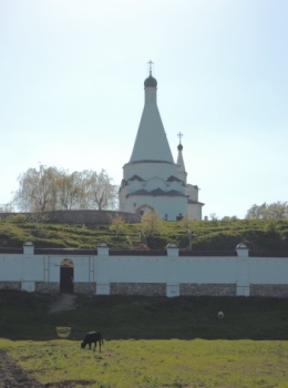 Спасо-Преображенский Воротынский монастырь на реке Угре