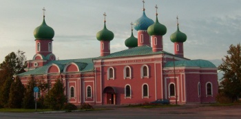Спасо-Преображенский собор в Тихвине