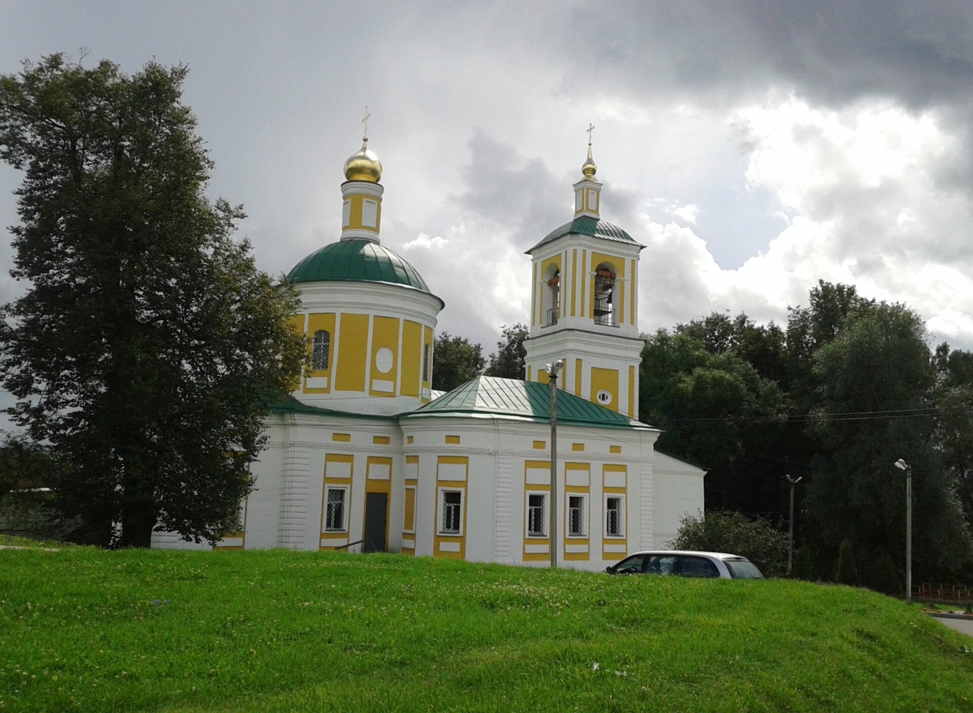 Храм Усекновения главы Иоанна Предтечи в Чехове