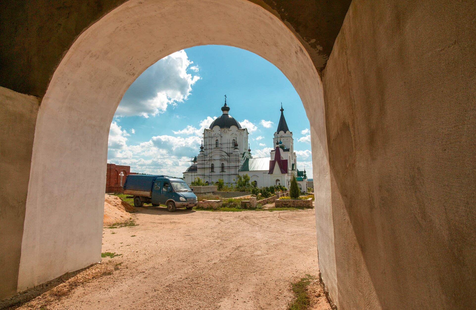 Свято-Духов мужской монастырь в селе Задушное