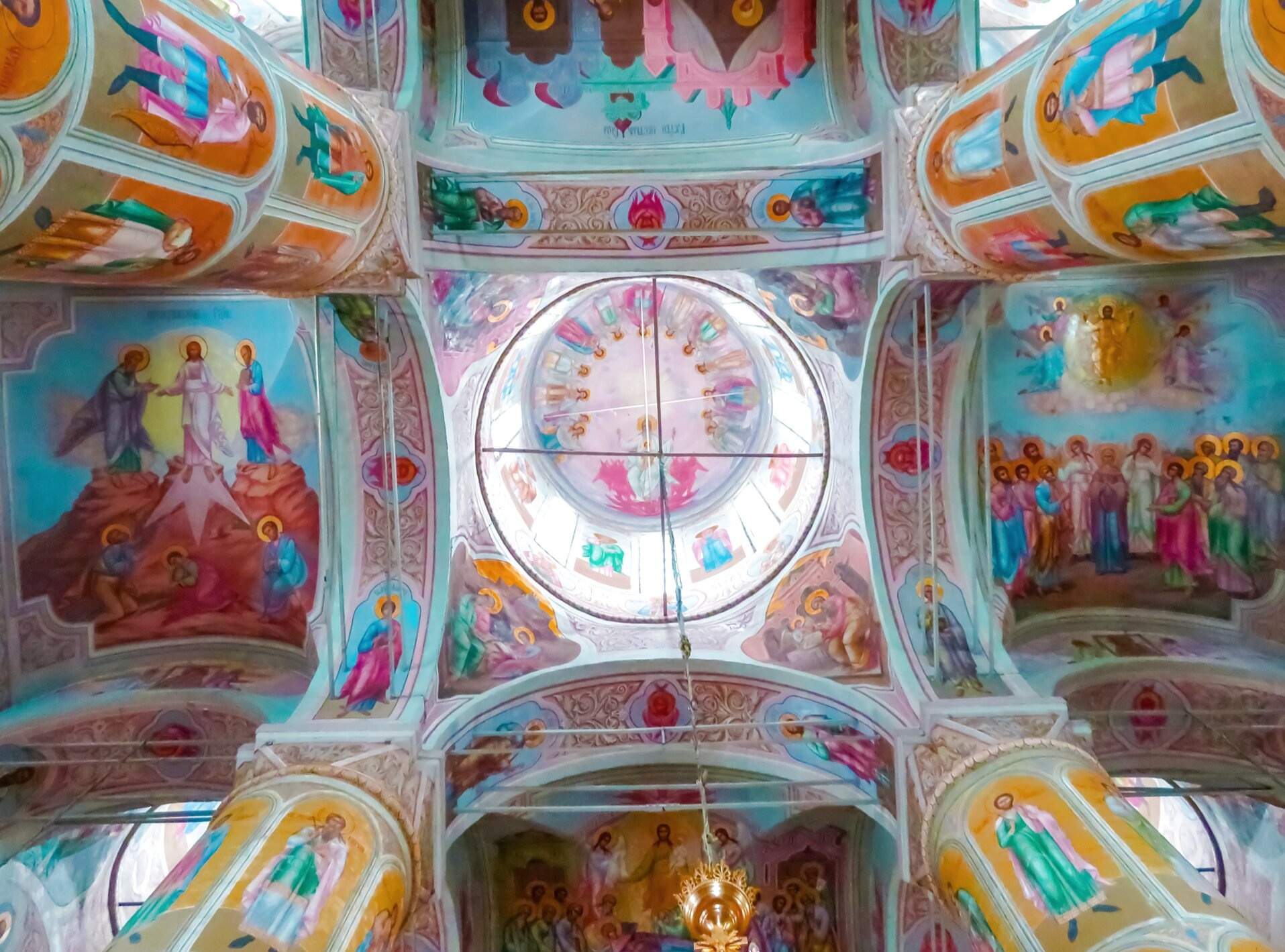 Интерьер Успенского собора Коломенского кремля