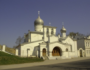 Храм Преподобного Варлаама Хутынского на Званице в Пскове