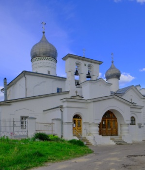 Церковь Варлаама Хутынского на Званице в Пскове