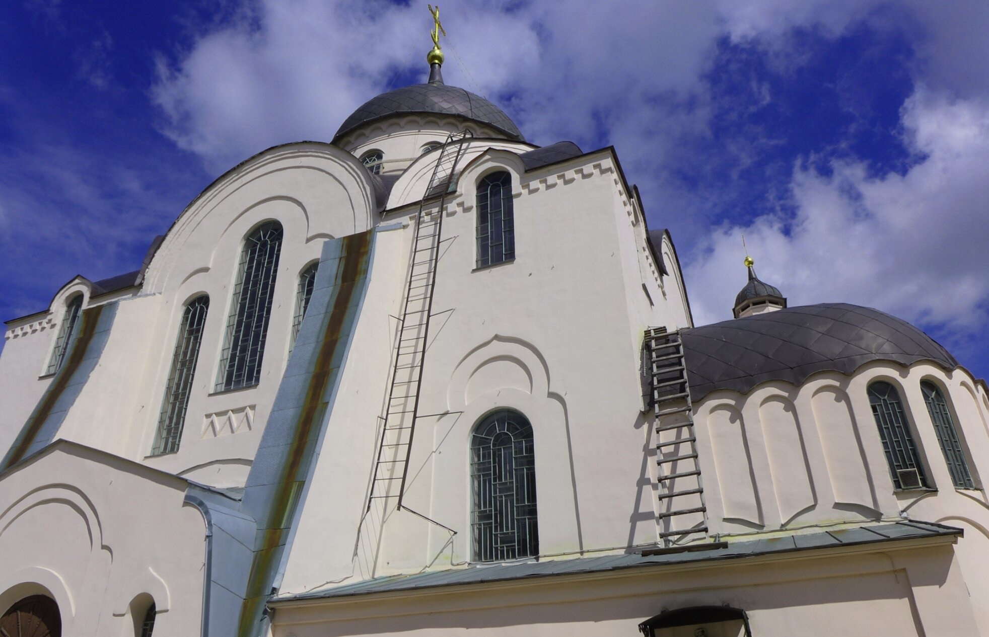 Собор Воскресения Христова (Белая Троица) в Твери