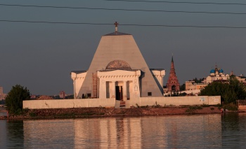 Храм-памятник Спаса Нерукотворного образа в Казани