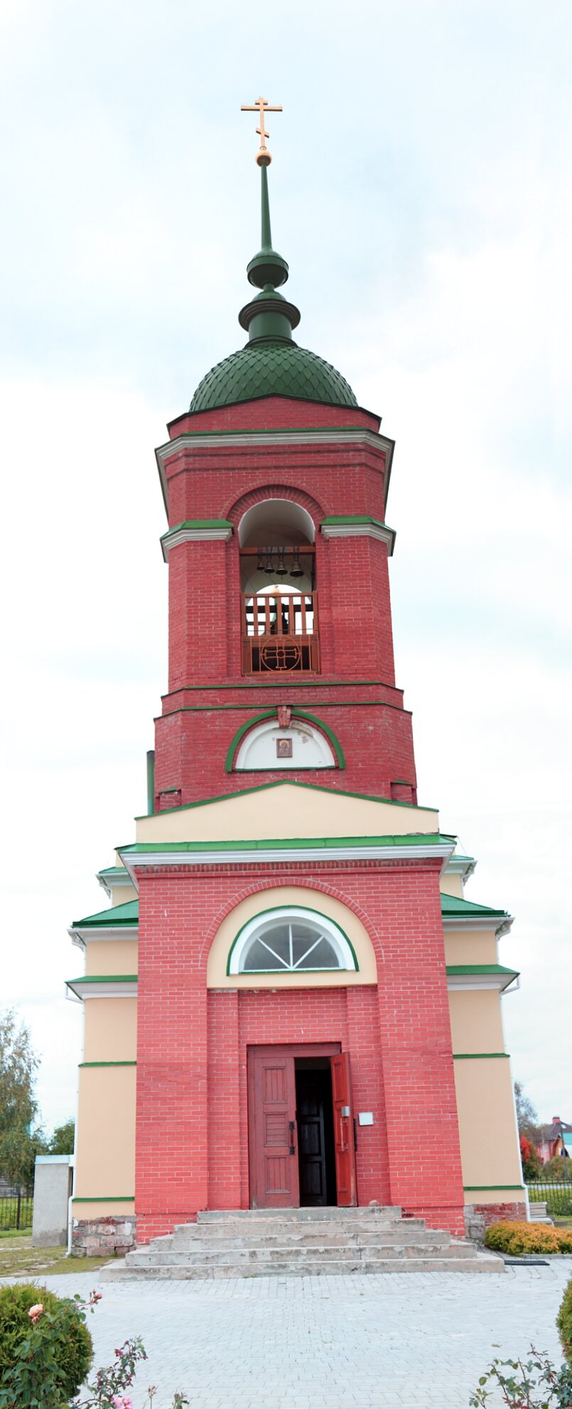 Церковь Рождества Пресвятой Богородицы в селе Махра