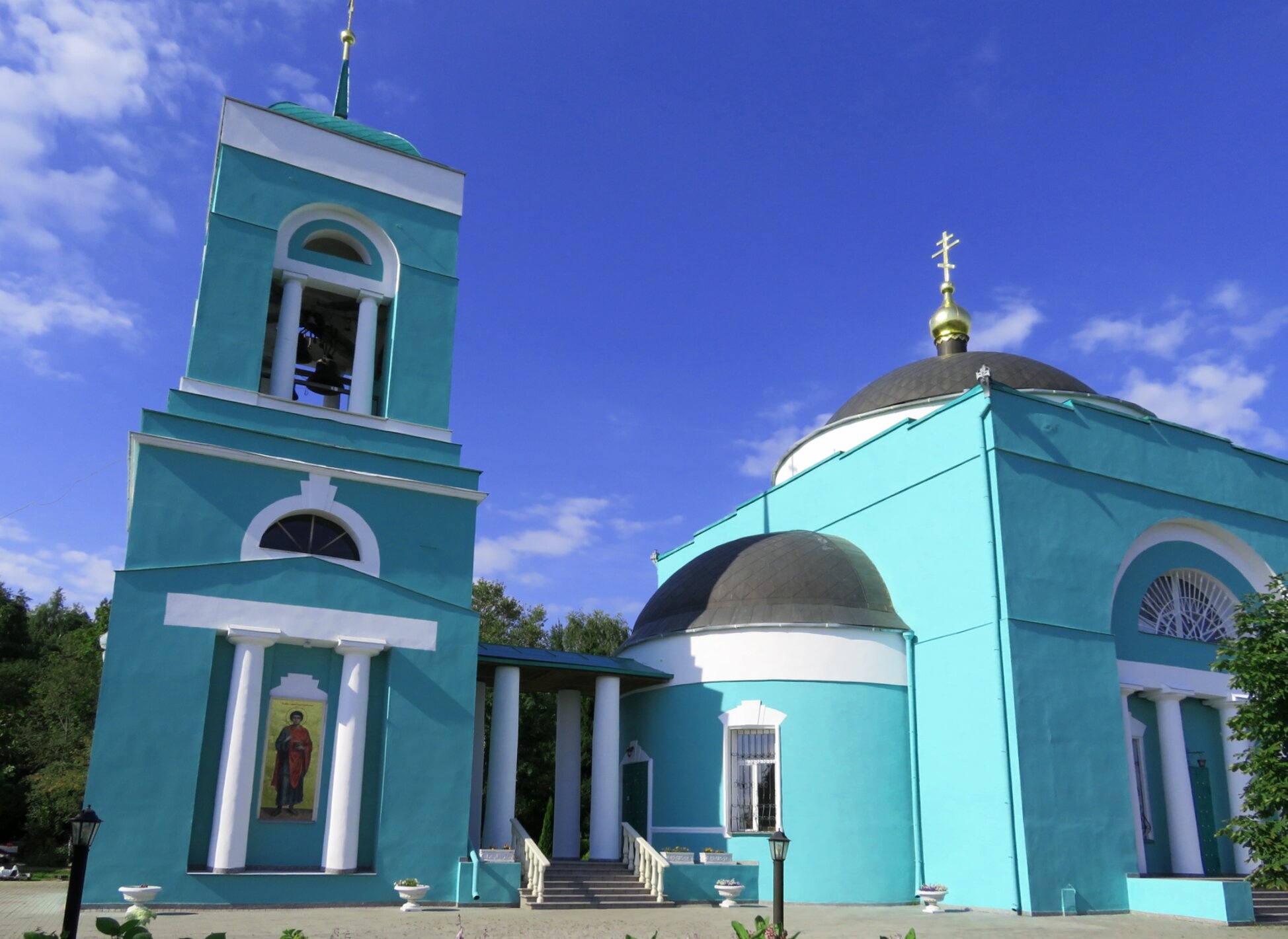 Троицкая церковь Живоначальной Троицы в селе Коледино