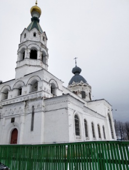 Храм Святых Апостолов Петра и Павла в селе Майдаково
