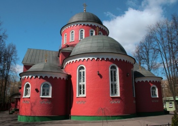 Храм мучеников Адриана и Наталии в Бабушкине