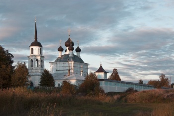 Введенская церковь в селе Краво́тынь
