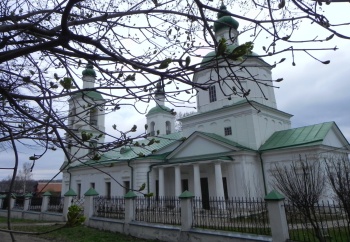 Храм Воскресения Христова в селе Молоди