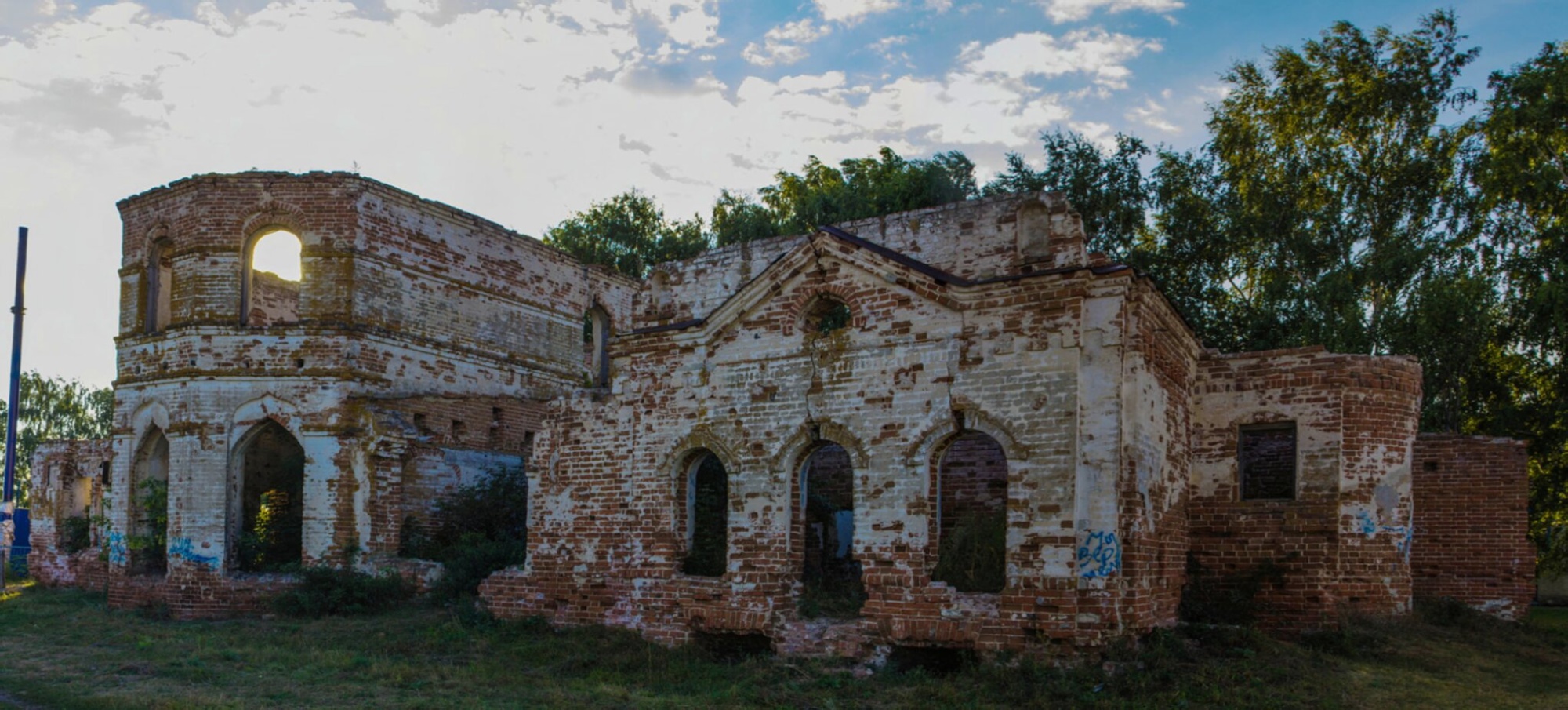 Покровская церковь в селе Покровская Арчада