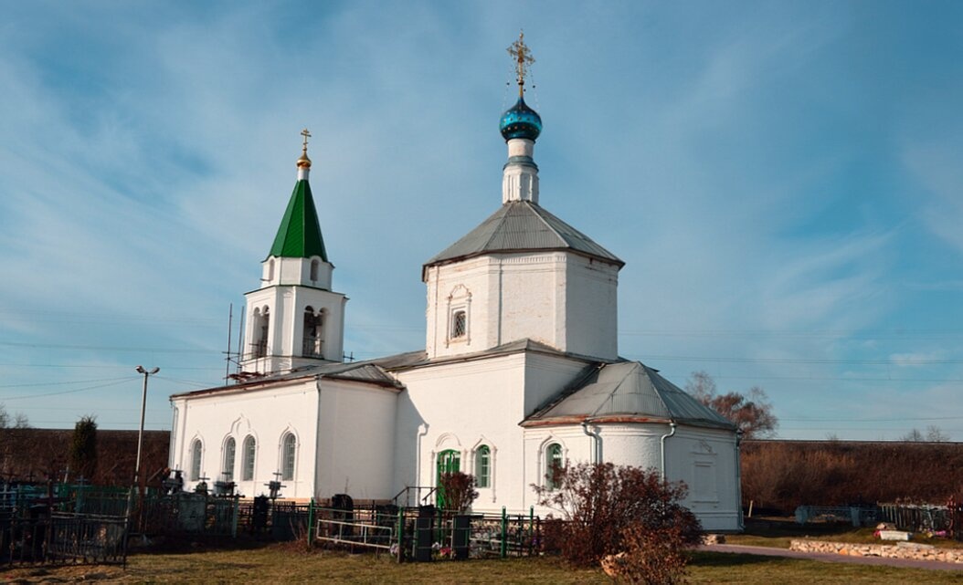 Храм Преображения Господня в селе Верзилово