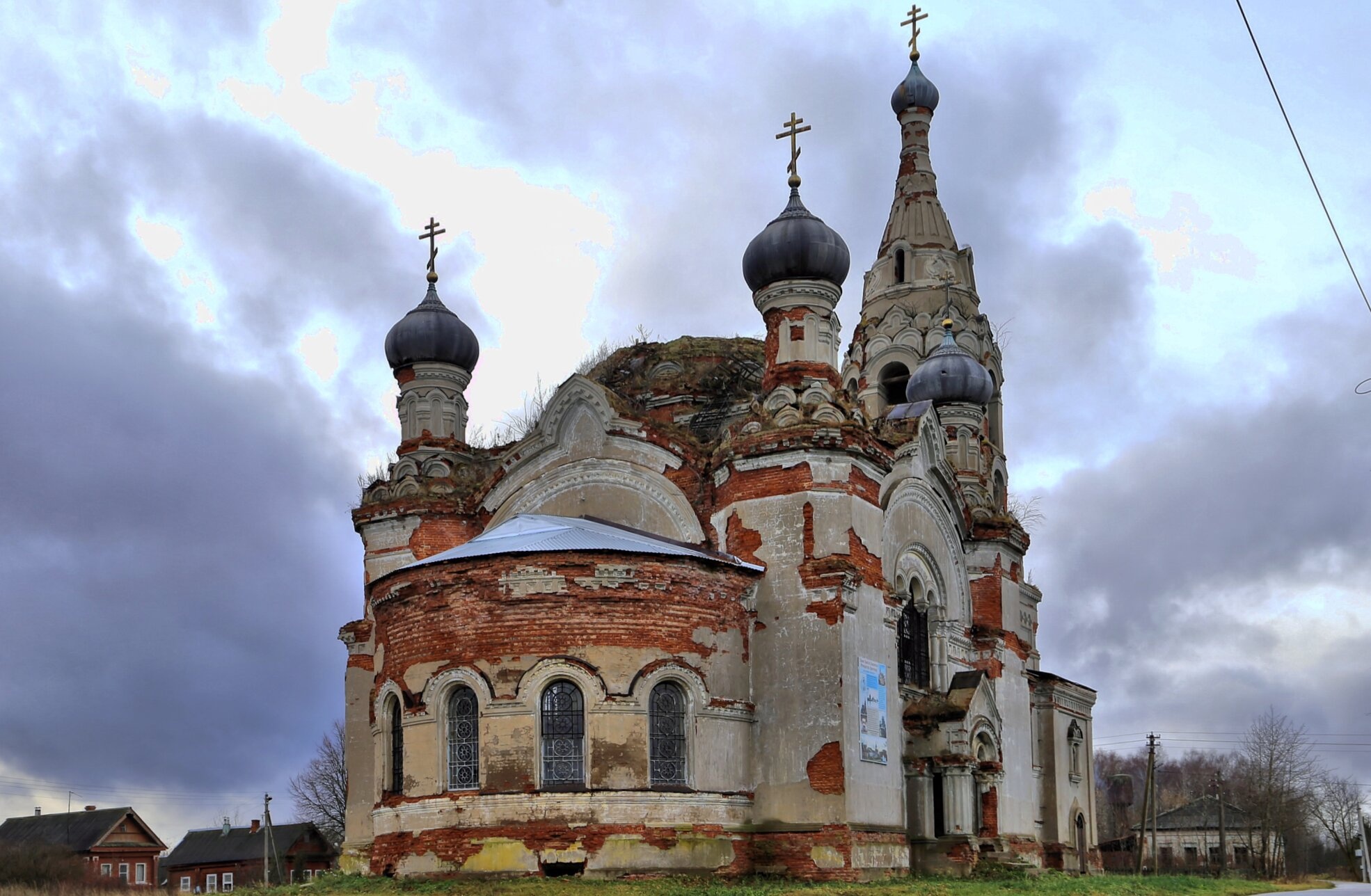 Церковь Рождества Христова в селе Седельницы