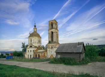 Храм Святой Троицы в селе Тёпло-Троицкое